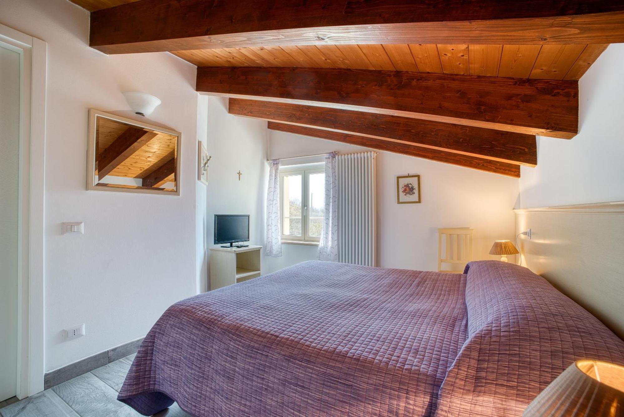 Casavacanzelemore - Casa Zoe Valfabbrica Buitenkant foto