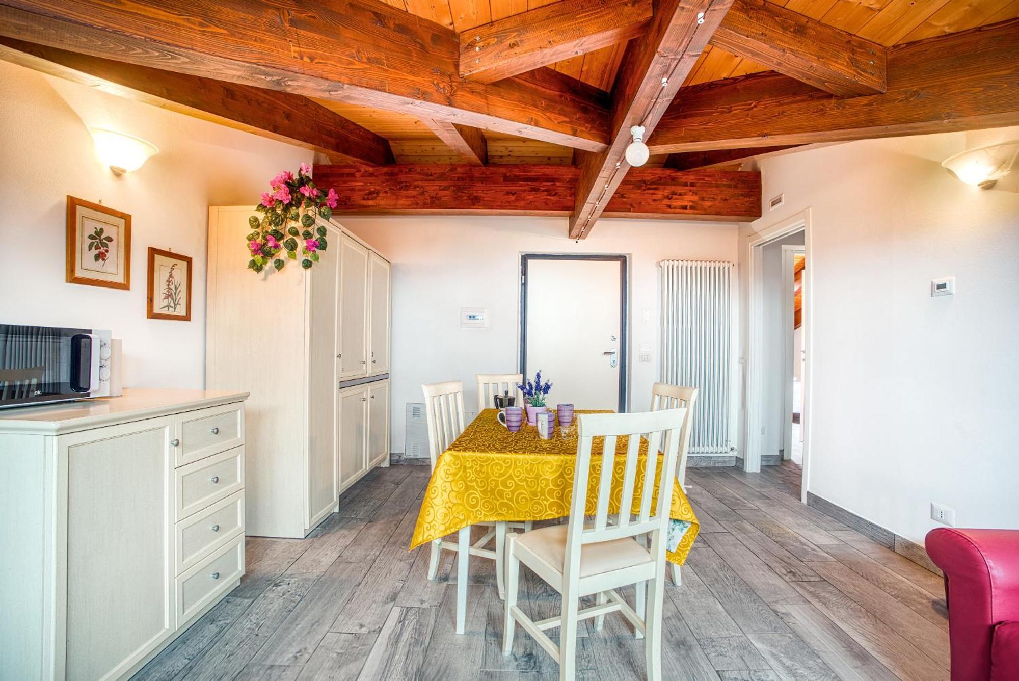 Casavacanzelemore - Casa Zoe Valfabbrica Buitenkant foto
