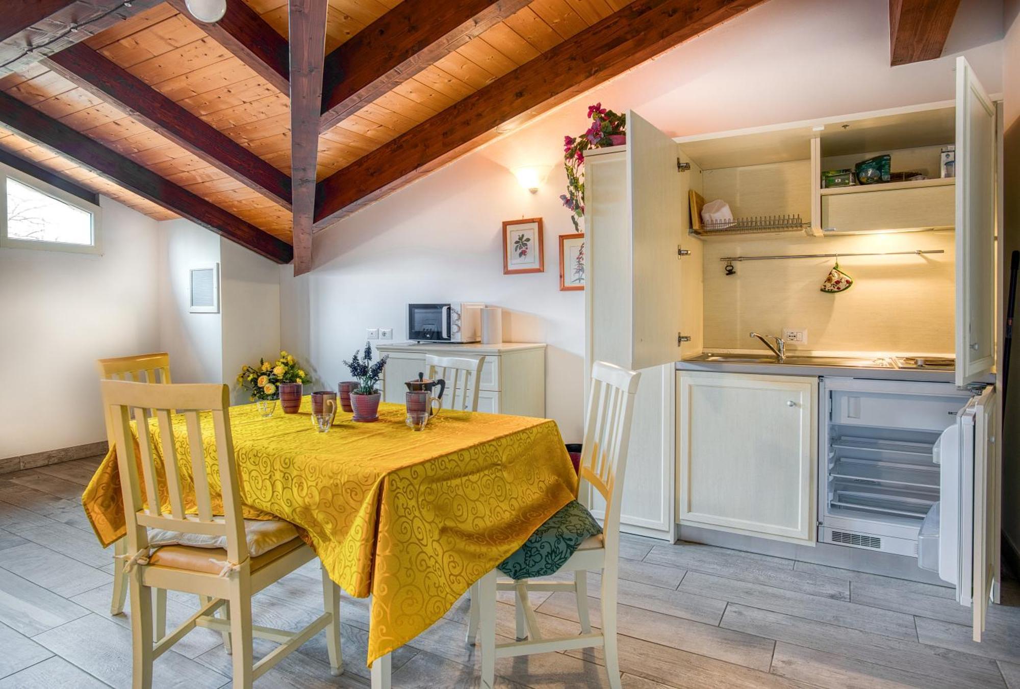 Casavacanzelemore - Casa Zoe Valfabbrica Buitenkant foto