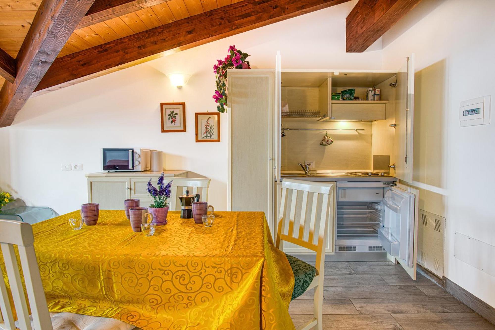 Casavacanzelemore - Casa Zoe Valfabbrica Buitenkant foto